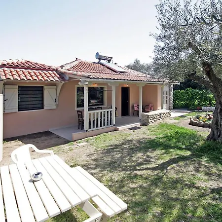 Vila Efi's Vourvourou